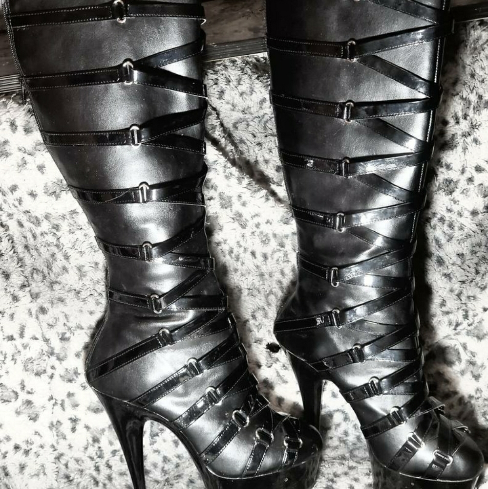 Women's size11 Stilletto 6" Heel Corset Boots